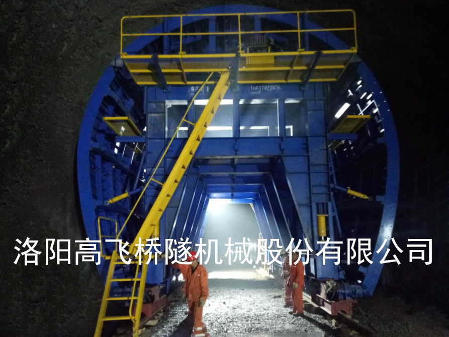 隧道二次襯砌與初襯的區(qū)別是什么？